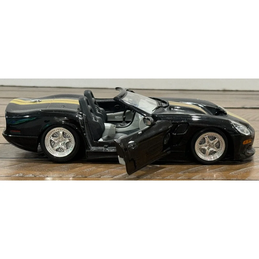 maisto 1999 shelby